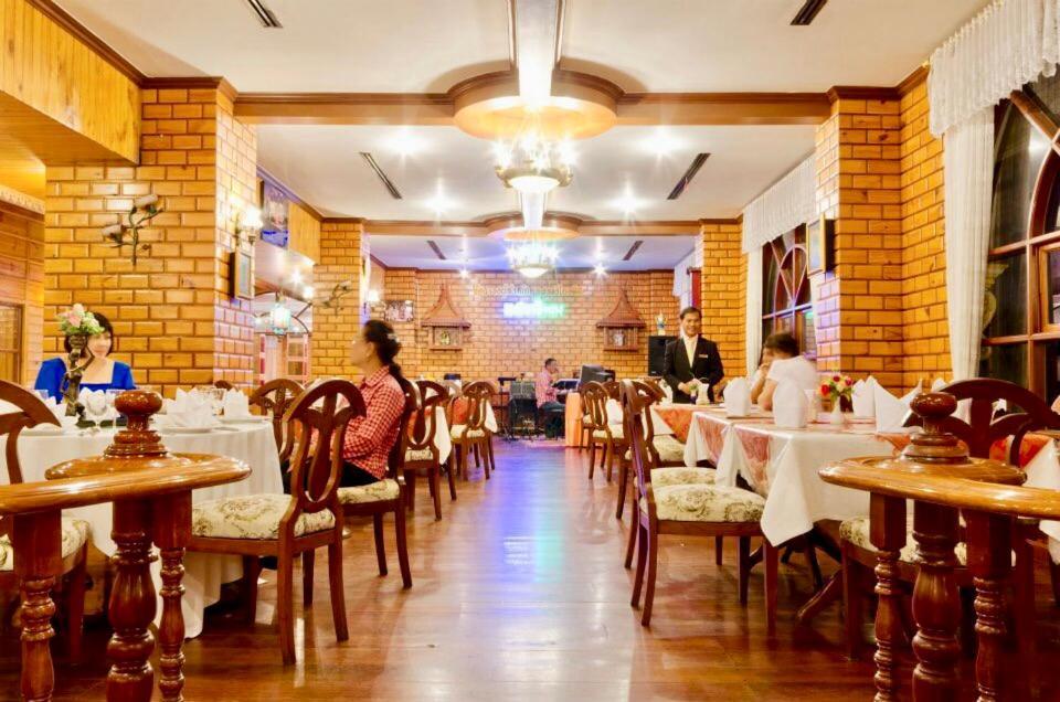 Hermitage Hotel Korat-Sha Nakhonratchasima Екстериор снимка