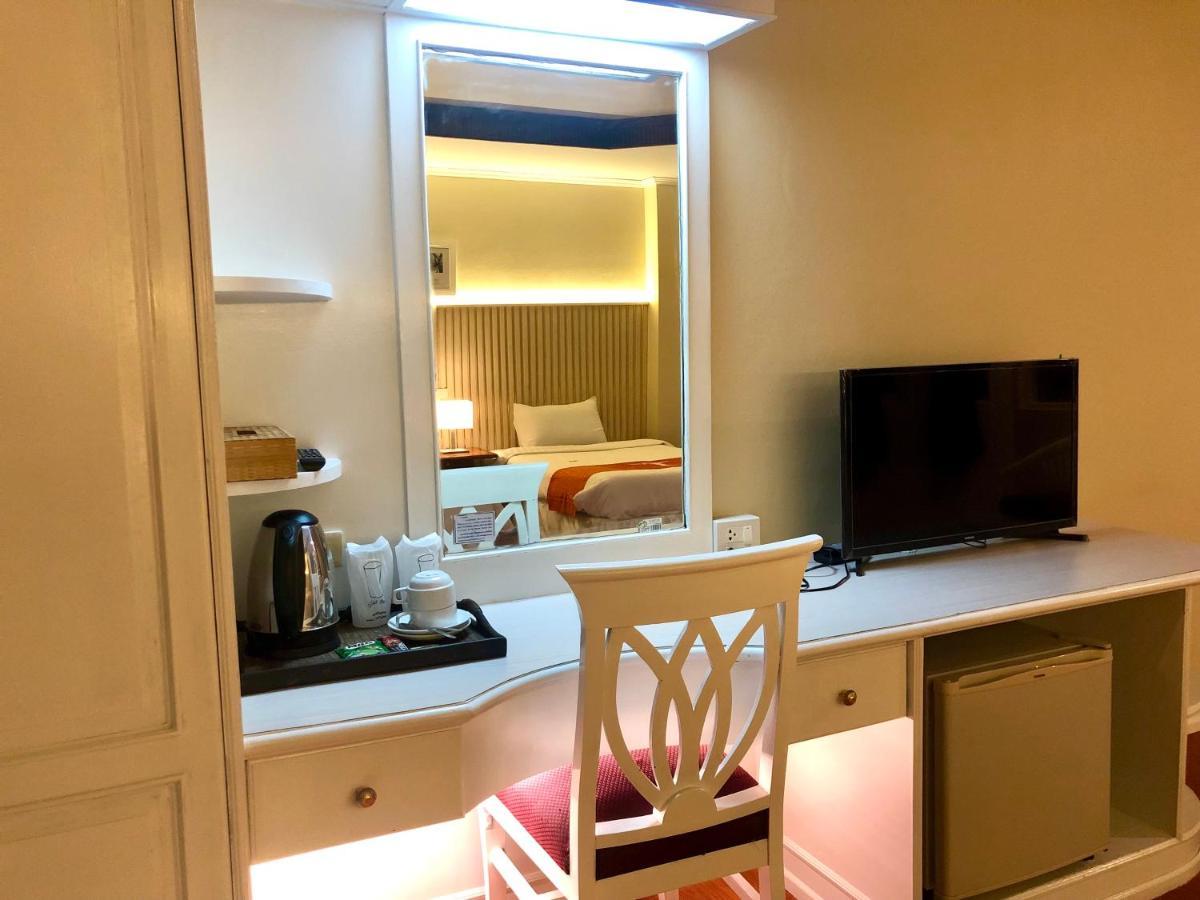 Hermitage Hotel Korat-Sha Nakhonratchasima Екстериор снимка