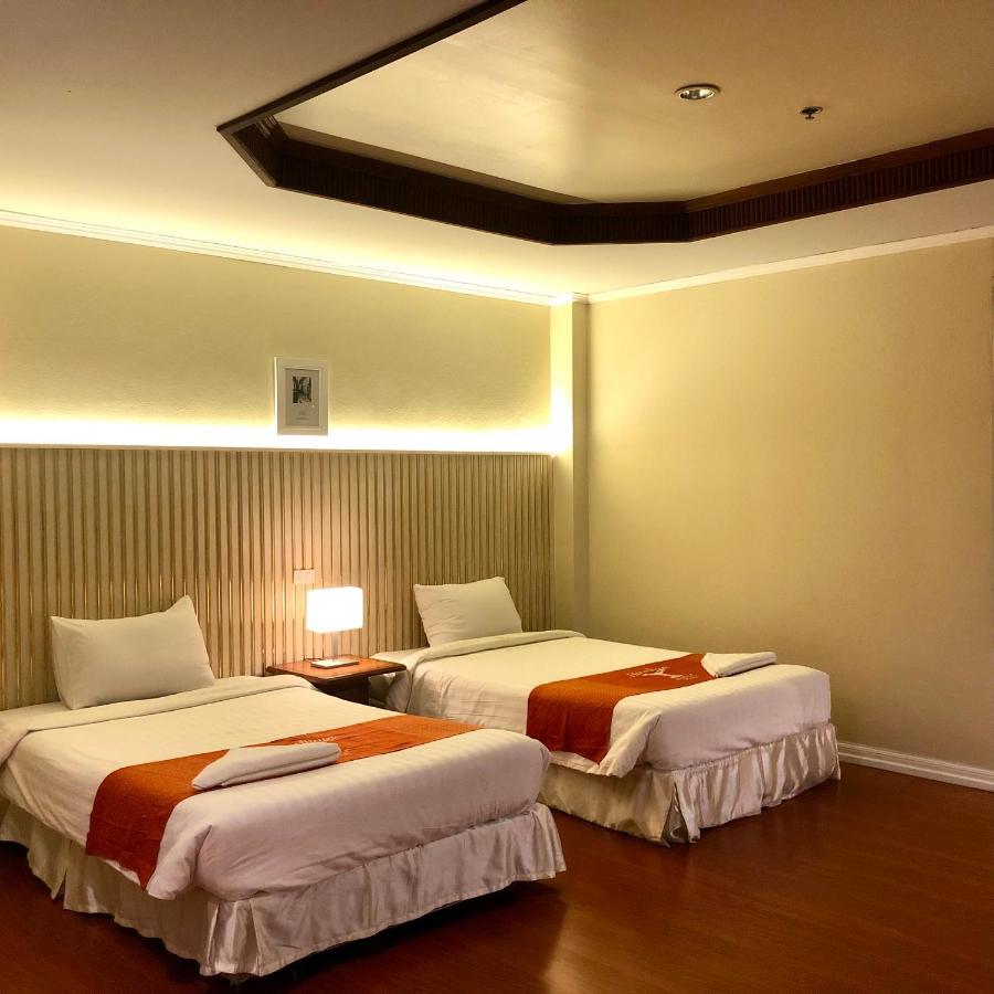 Hermitage Hotel Korat-Sha Nakhonratchasima Екстериор снимка