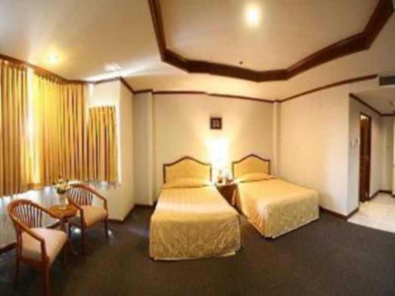 Hermitage Hotel Korat-Sha Nakhonratchasima Екстериор снимка