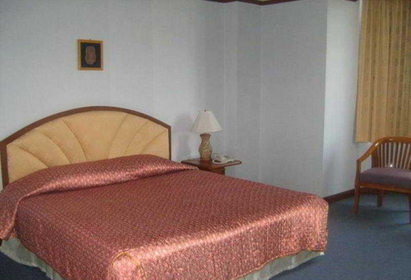 Hermitage Hotel Korat-Sha Nakhonratchasima Екстериор снимка