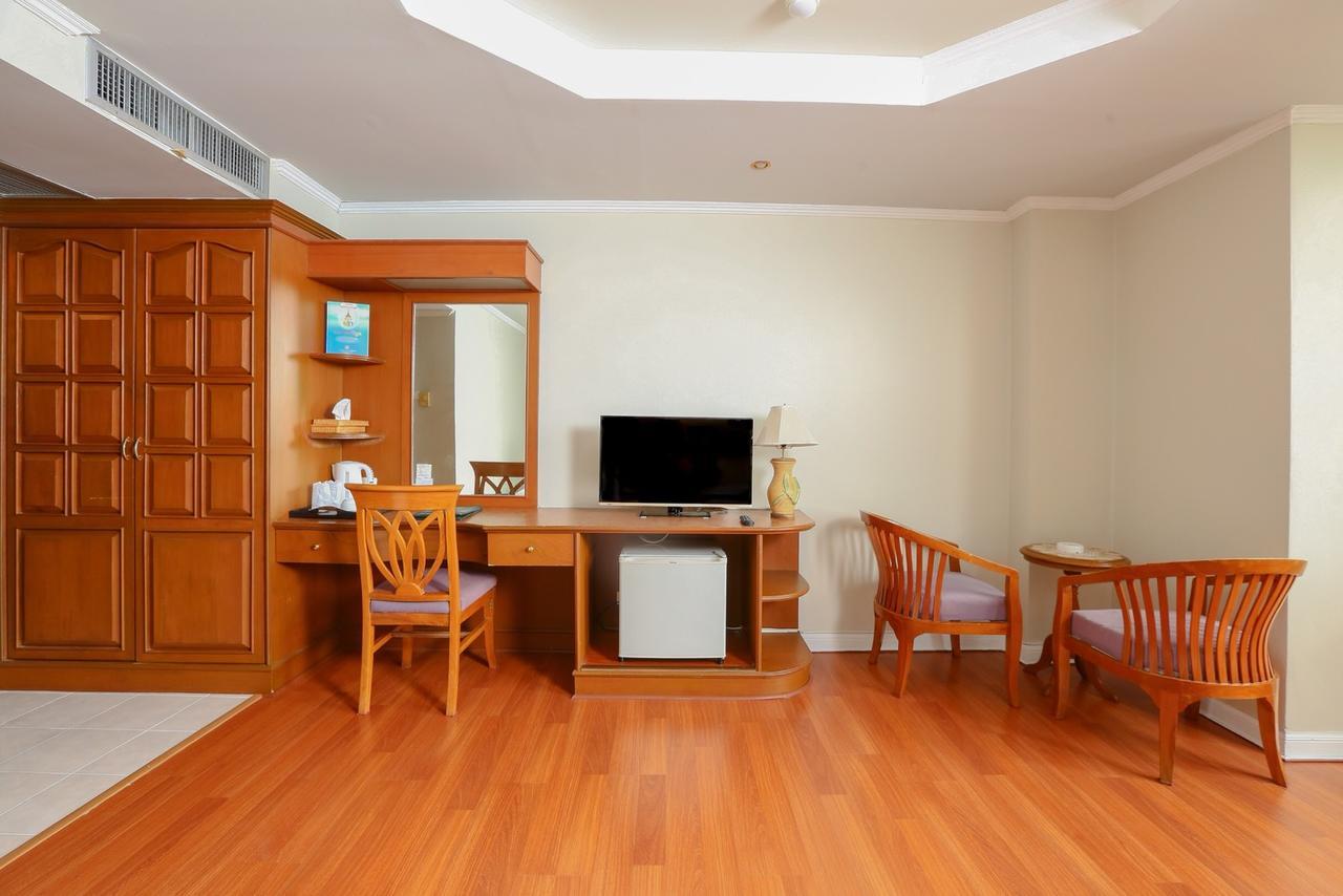 Hermitage Hotel Korat-Sha Nakhonratchasima Екстериор снимка